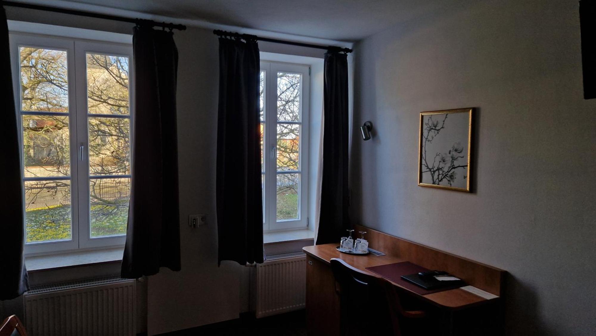 Hotel Garni Demmel & Cie Rohrsheim Bagian luar foto